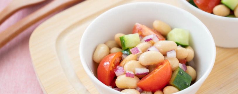 【管理栄養士のレシピ】むくみ解消・高血圧予防に！「蒸し大豆の彩りサラダ」