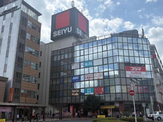 ひばりが丘駅前